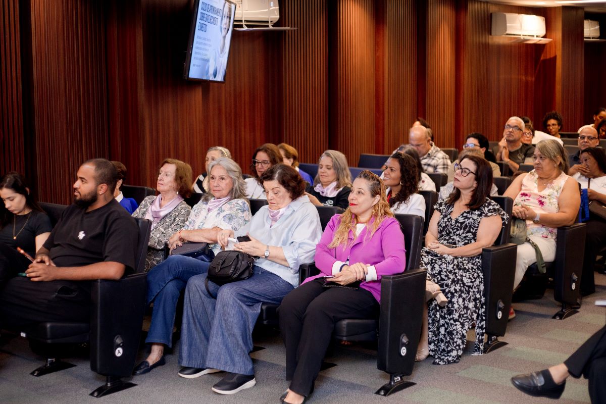 Encontro da DPMG debate moradia, cuidado e dignidade no envelhecimento