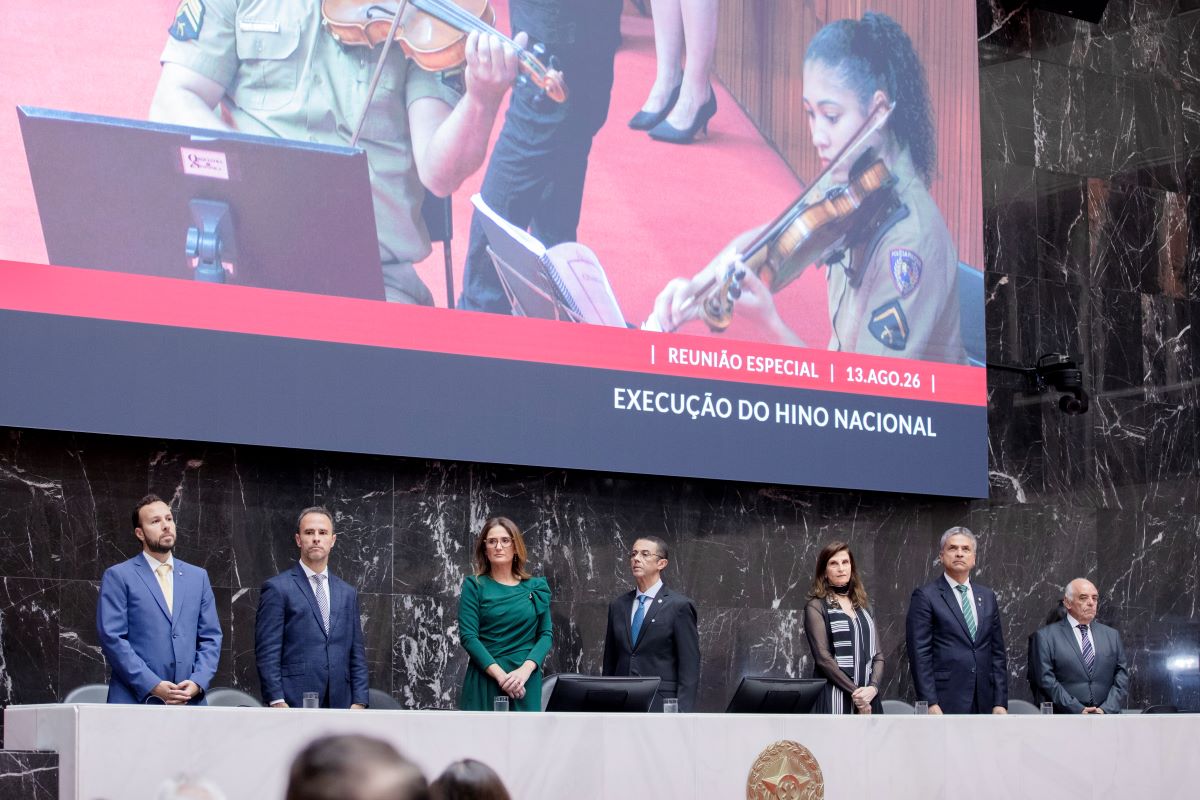 ALMG homenageia os 50 anos da Defensoria Pública em Sessão Especial